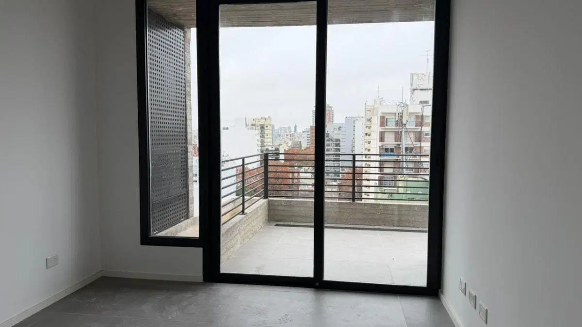 VENTA Excelente 2 ambientes a estrenar con balcón y dormitorio en suite. Inmejorable vista. Núñez 5