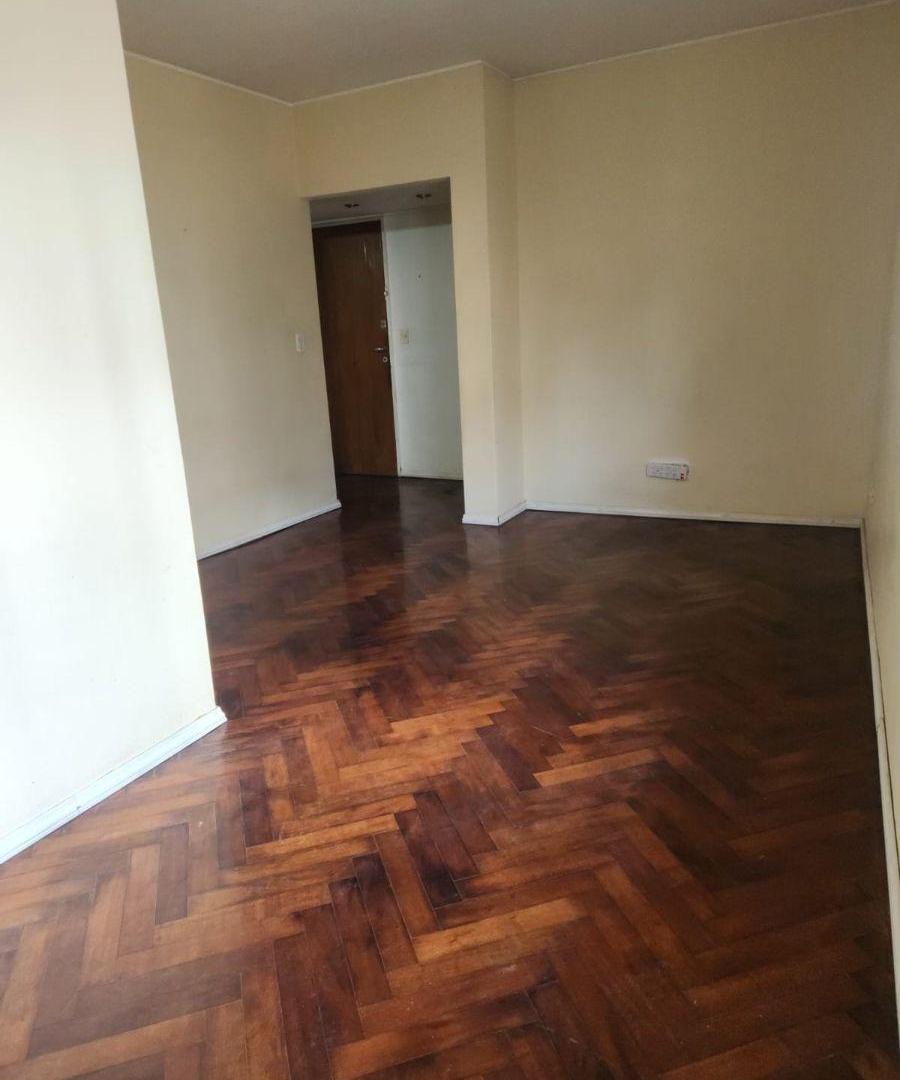 Foto de impecable departamento de 3 ambientes, en excelente ubicacion, hecho a, imagen 5