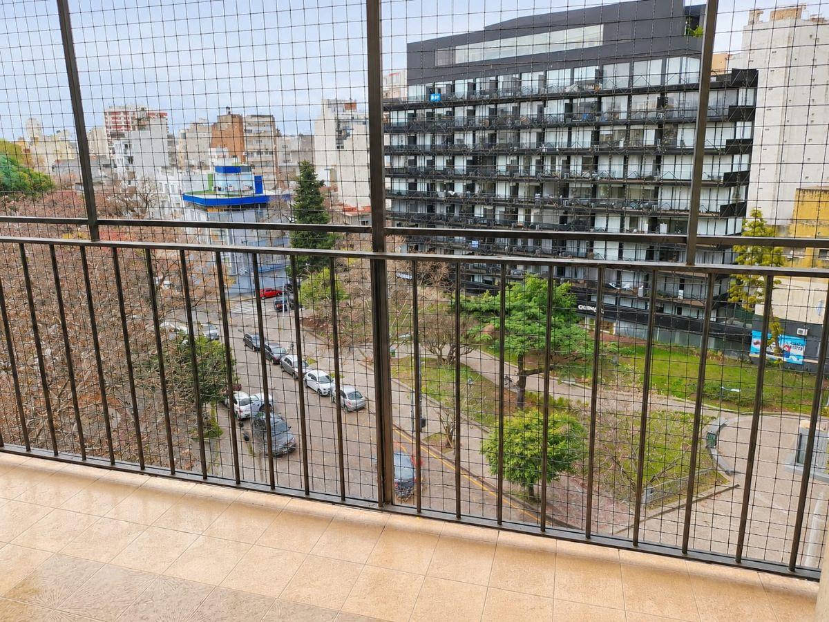 Foto de VENTA Departamento Cid Campeador excelente vista 3 dormitorios APTO, imagen 2