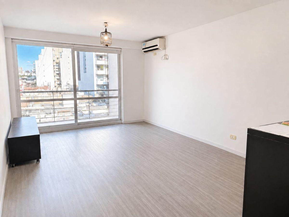 Foto de VENTA Monoambiente con balcón al contrafrente. Cochera. Palermo, imagen 2
