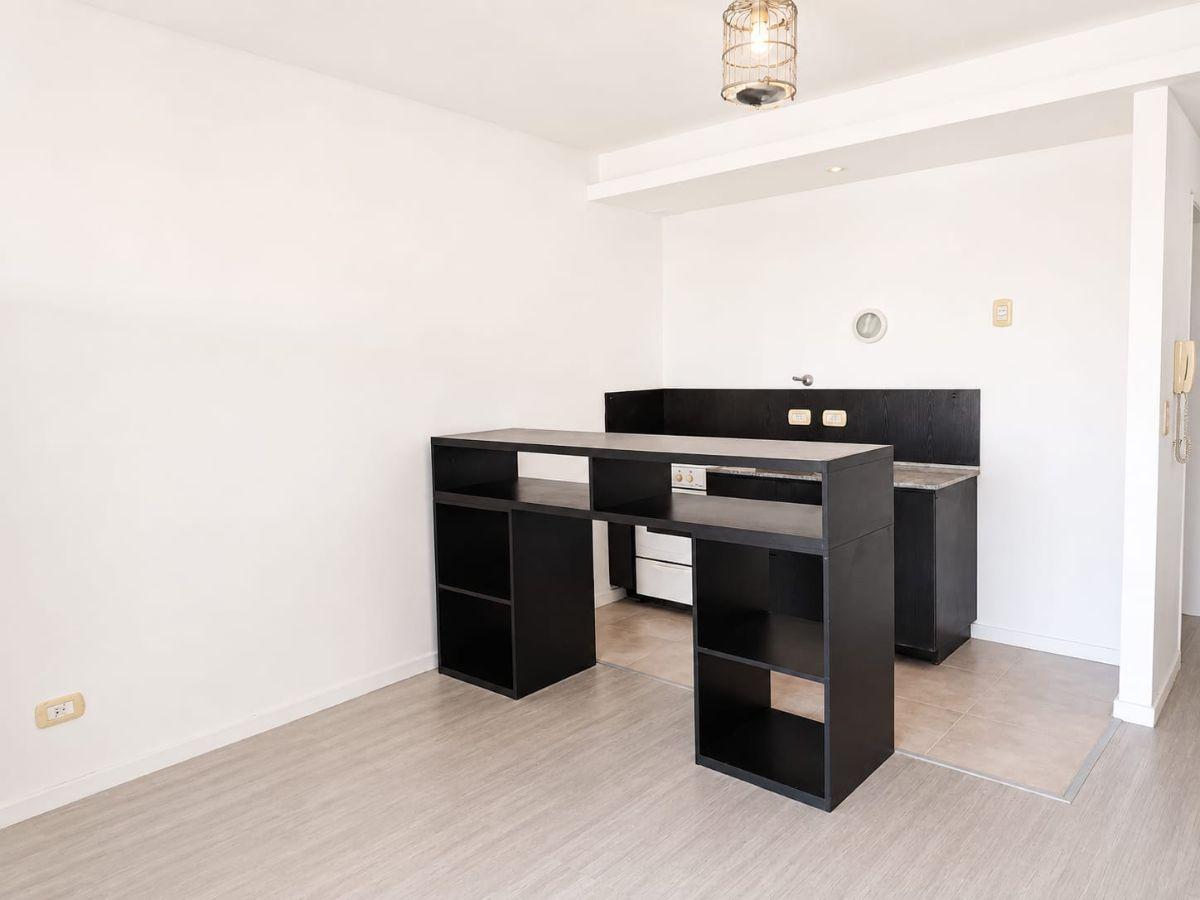 Foto de VENTA Monoambiente con balcón al contrafrente. Cochera. Palermo, imagen 3