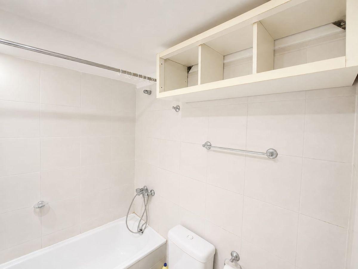 Foto de VENTA Monoambiente con balcón al contrafrente. Cochera. Palermo, imagen 4