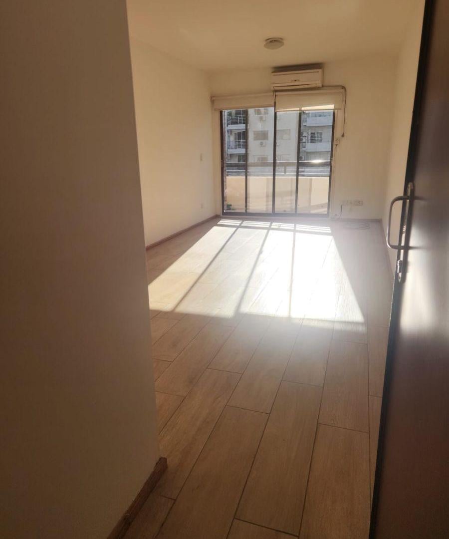 Foto de ALQUILER 3 ambientes con balcón en excelente ubicación. Belgrano, imagen 2