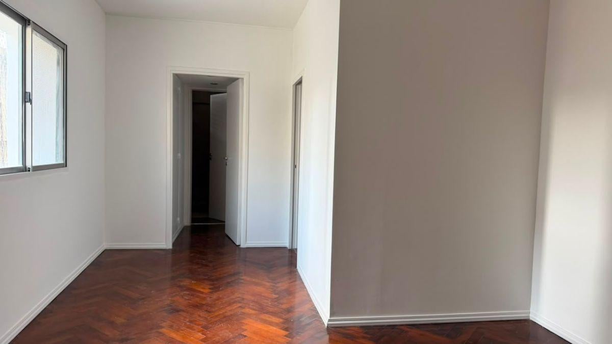 Foto de ALQUILER Impecable Departamento de 3 Ambientes, en Excelente Ubicación, imagen 2