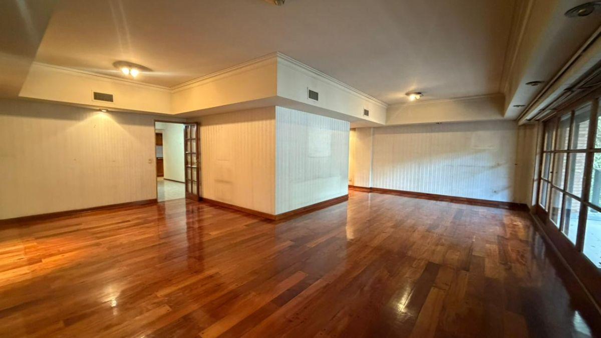 Foto de VENTA Piso de 3 Dormitorios y Escritorio o 4to Dorm. Dependencia + 2, imagen 2