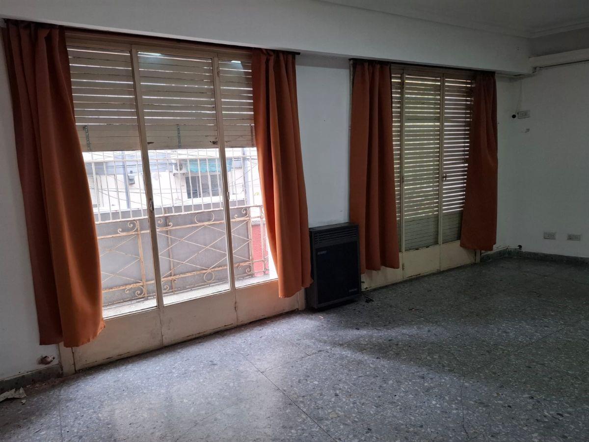 Foto de Venta Oportunidad Para Uso Comercial y / o Depósito en Balvanera, imagen 2