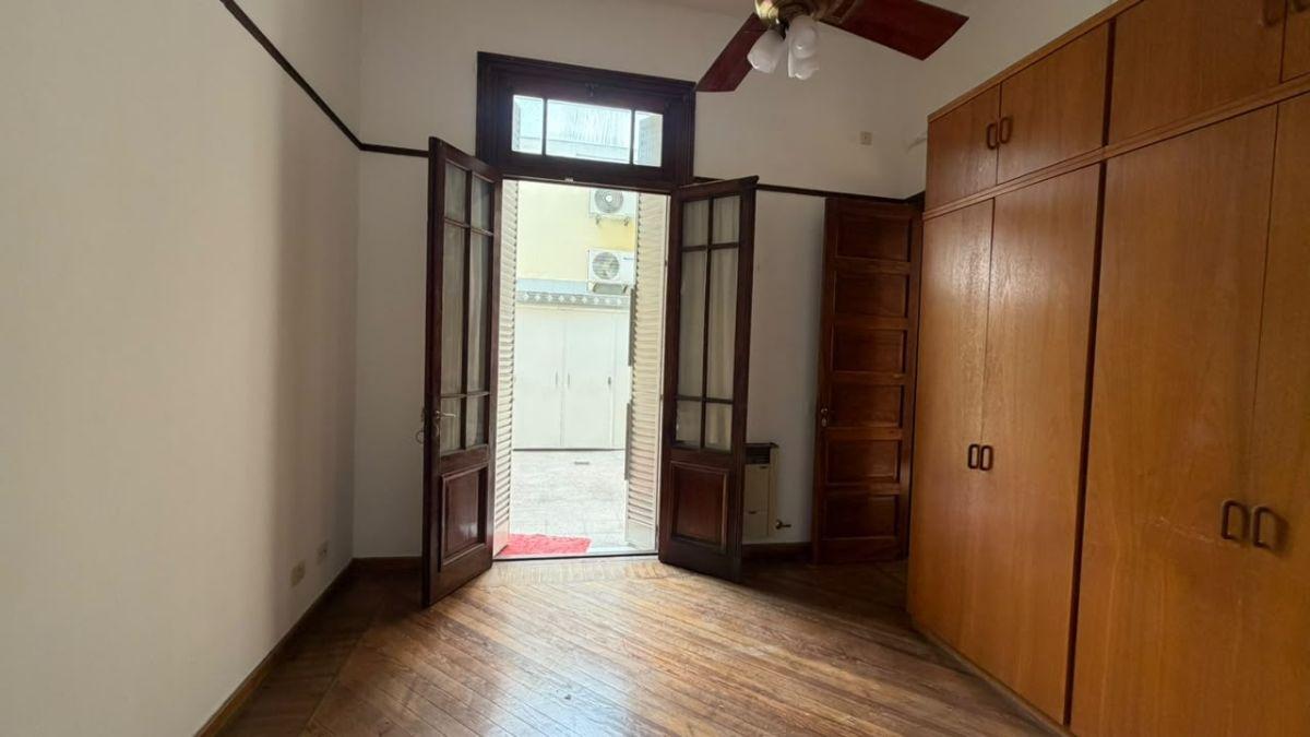Foto de ALQUILER Hermoso PH de 3 ambientes con cocina y patio en Palermo, imagen 4
