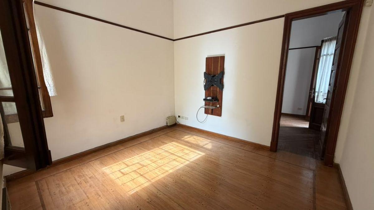 Foto de ALQUILER Hermoso PH de 3 ambientes con cocina y patio en Palermo, imagen 3