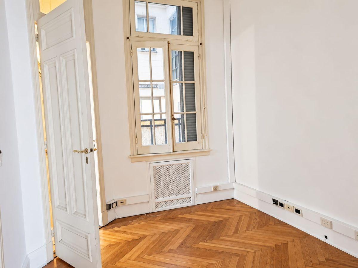 Foto de VENTA Excelente Propiedad de 153 Apta Para Uso Residencial o, imagen 4