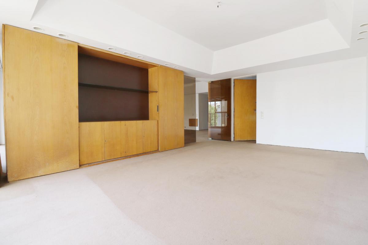 Retasado! Venta de Importante Piso 4 Dorm. Luz y Sol C/cochera Recoleta 5