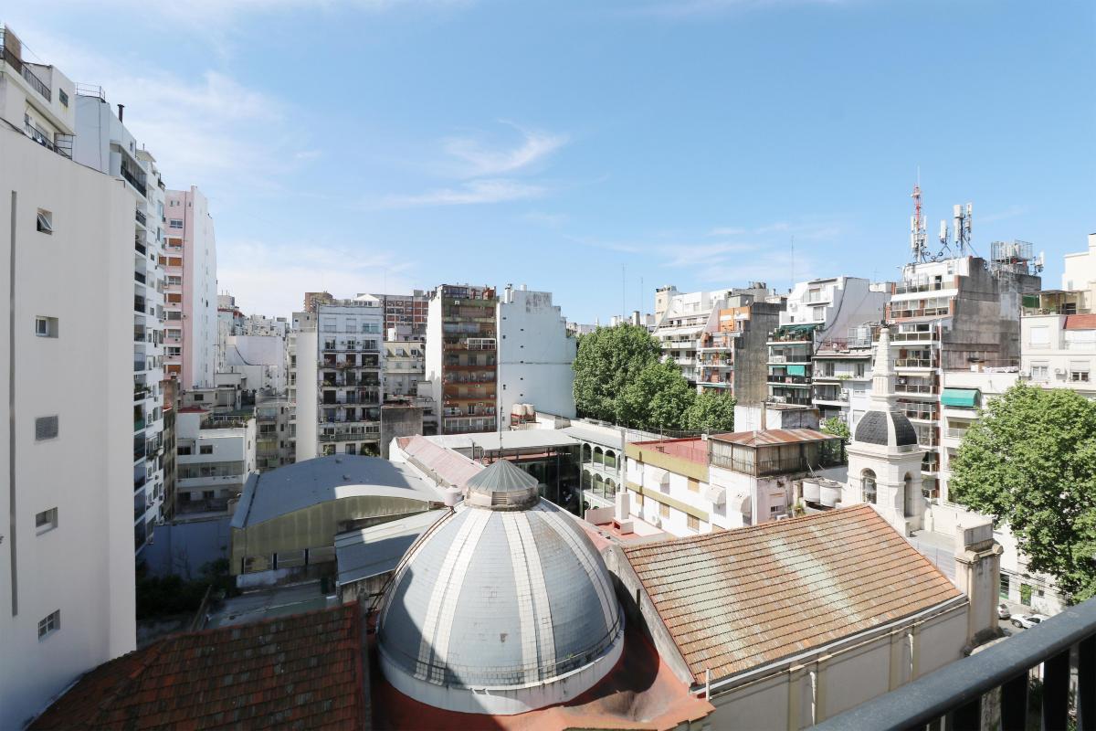 Retasado! Venta de Importante Piso 4 Dorm. Luz y Sol C/cochera Recoleta 5