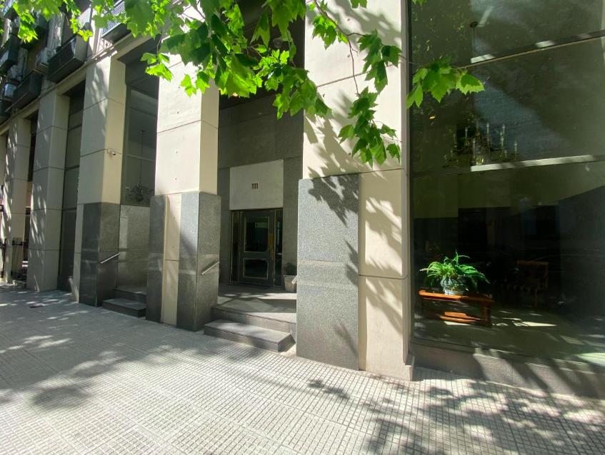 ALQUILER TEMPORARIO - DOS AMBIENTES AMOBLADO & EQUIPADO - RETIRO