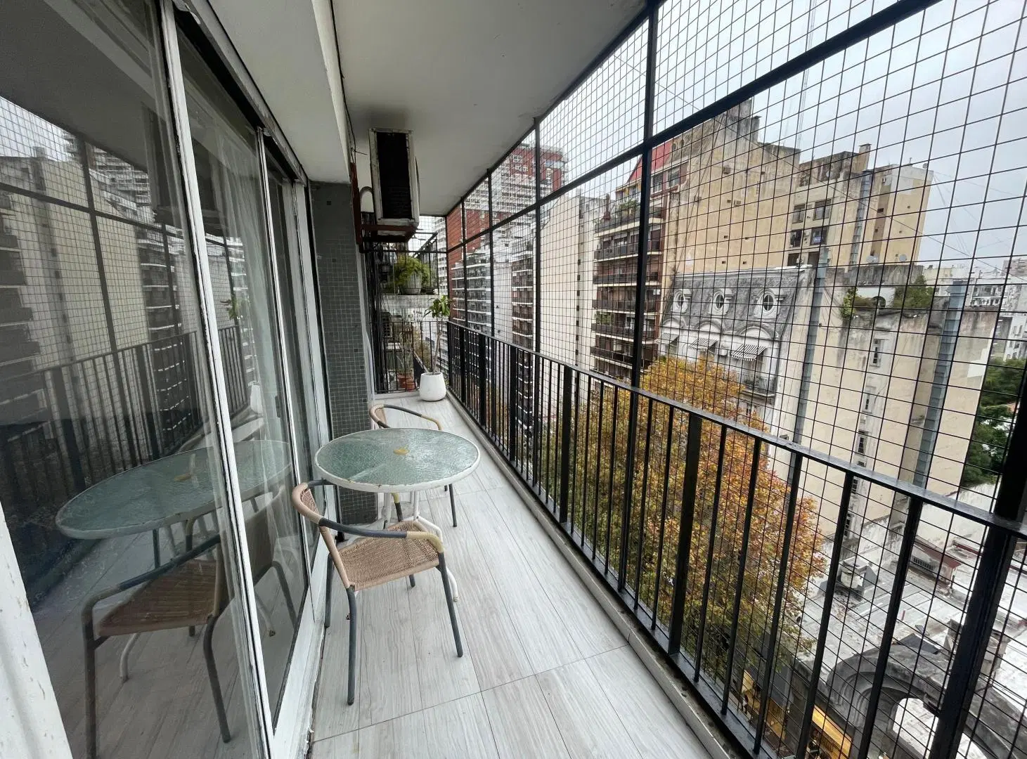 VENTA - DEPARTAMENTO 4 AMBIENTES MUY LUMINOSO - RECOLETA 2