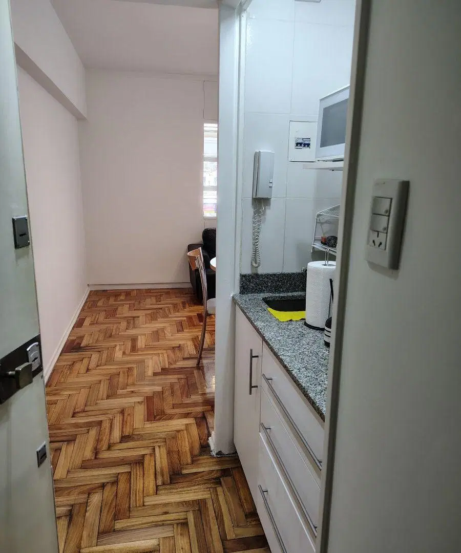Temporario - Amplio Monoambiente con Balcón - Precio Paquete - Belgrano 2