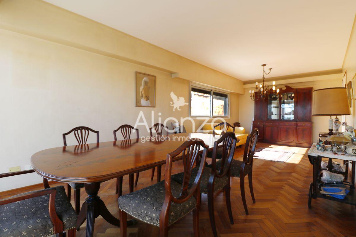 Foto de VENTA - TRES AMBIENTES CON COCHERA MUY LUMINOSO, PISO ALTO - BELGRANO, imagen 5