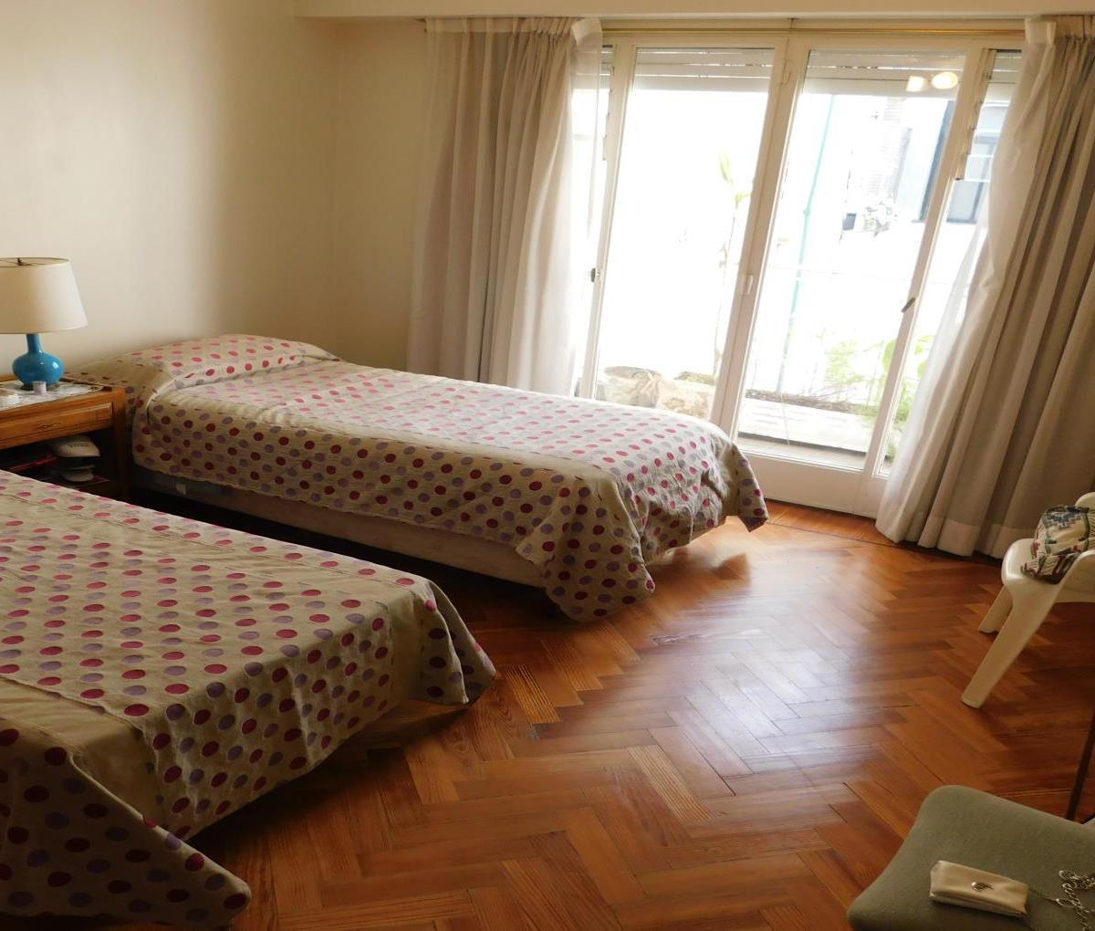 Foto de Departamento de 3 ambientes en Venta en Recoleta, imagen 2