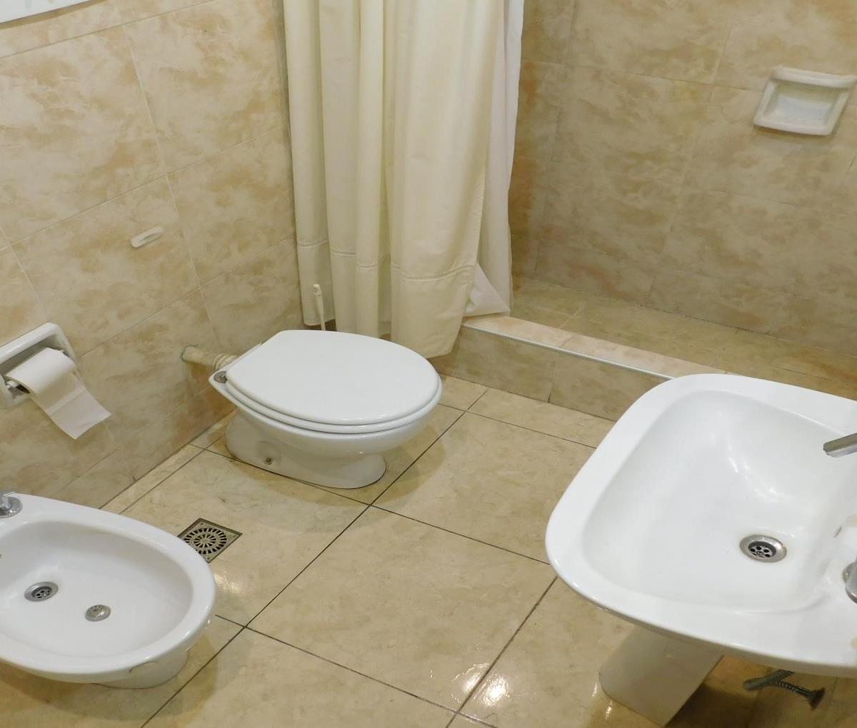 Foto de Casa de 8 ambientes en Venta en Chacarita, imagen 5