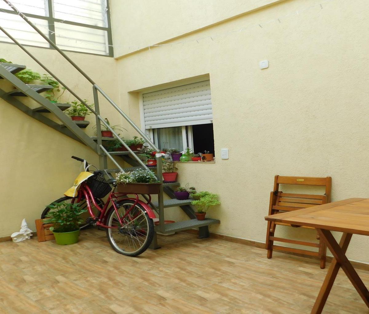 Casa de 8 Ambientes en Venta en Villa Crespo 1