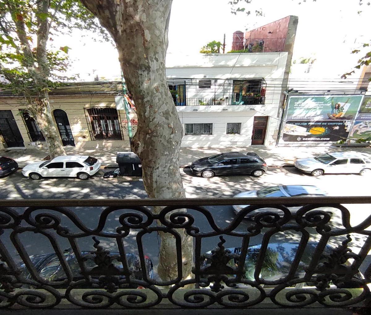 Depto. Tipo Casa de 6 Ambientes en Venta en Almagro 5