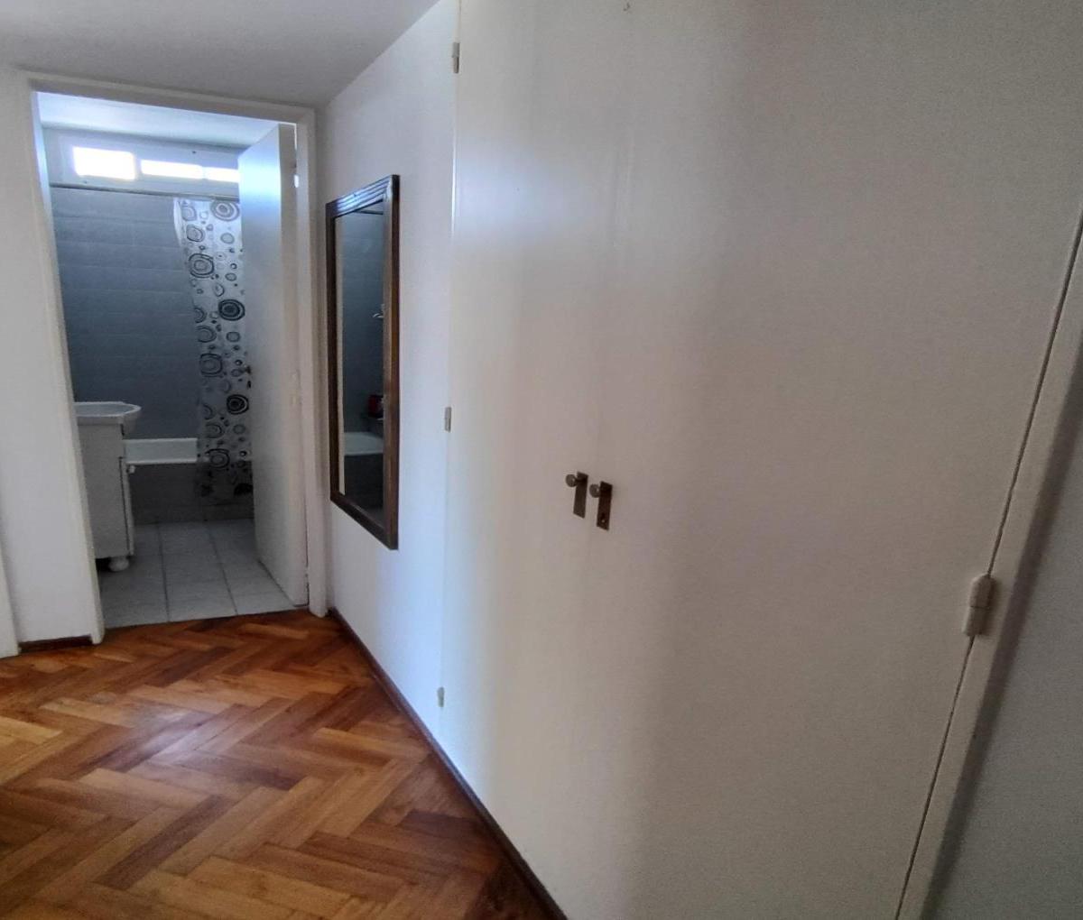 Foto de Departamento de 3 ambientes en Venta en Balvanera, imagen 3