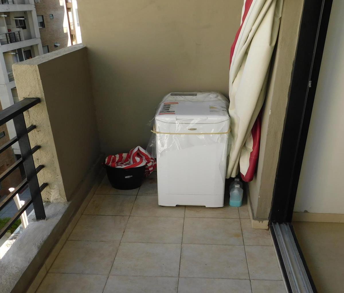 Departamento de 2 Ambientes en Venta en Abasto 3