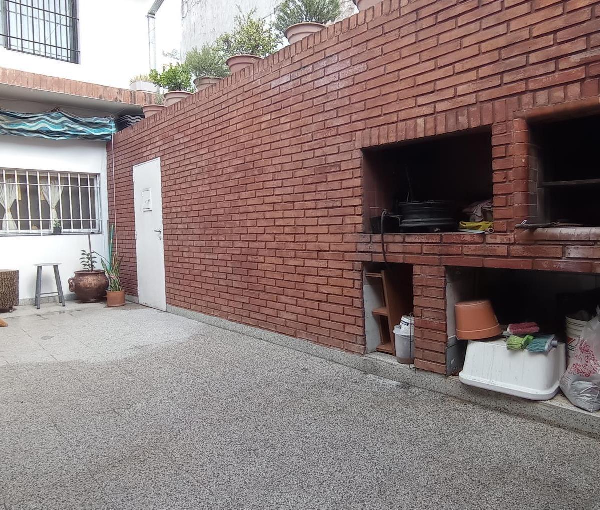 Depto. Tipo Casa de 5 Ambientes en Venta en Villa Gral. Mitre 5