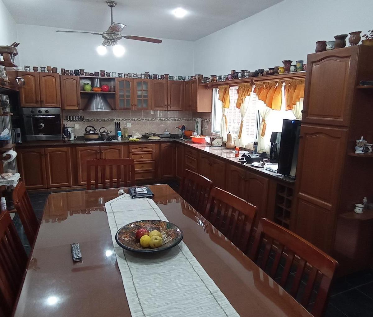 Depto. Tipo Casa de 5 Ambientes en Venta en Villa Gral. Mitre 4
