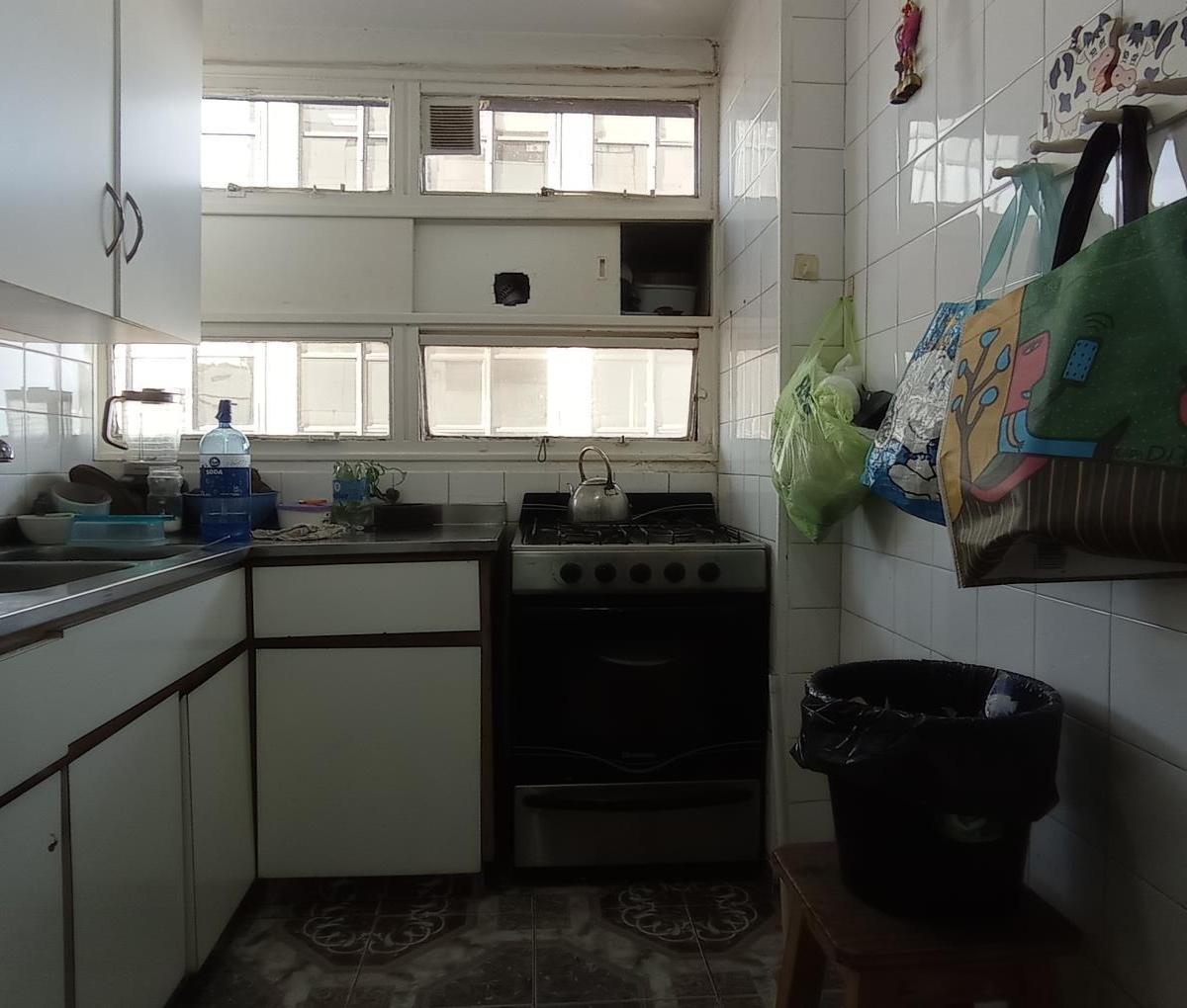 Foto de Departamento de 2 ambientes en Venta en Centro, imagen 2