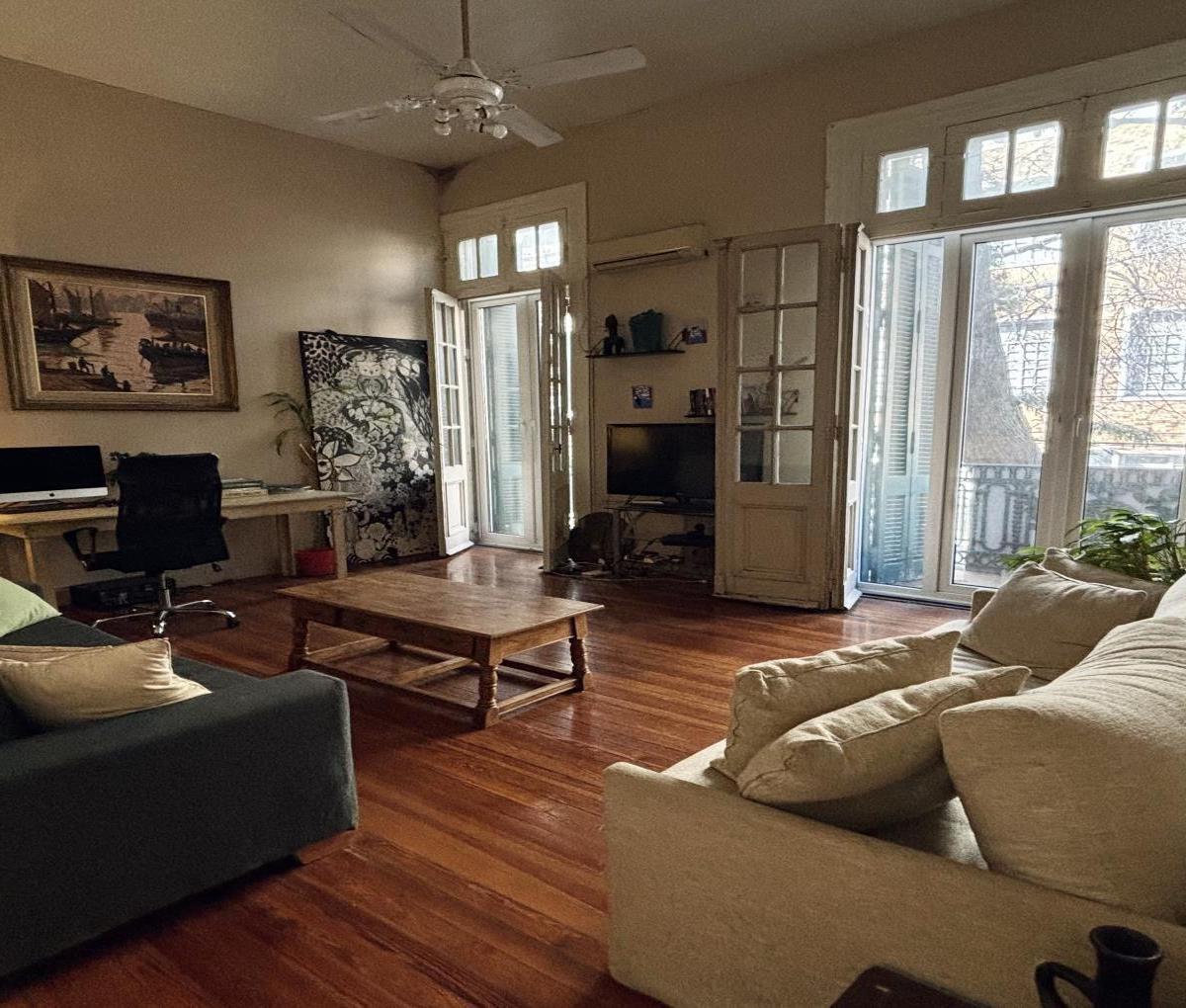 Depto. Tipo Casa de 6 Ambientes en Venta en Almagro 2