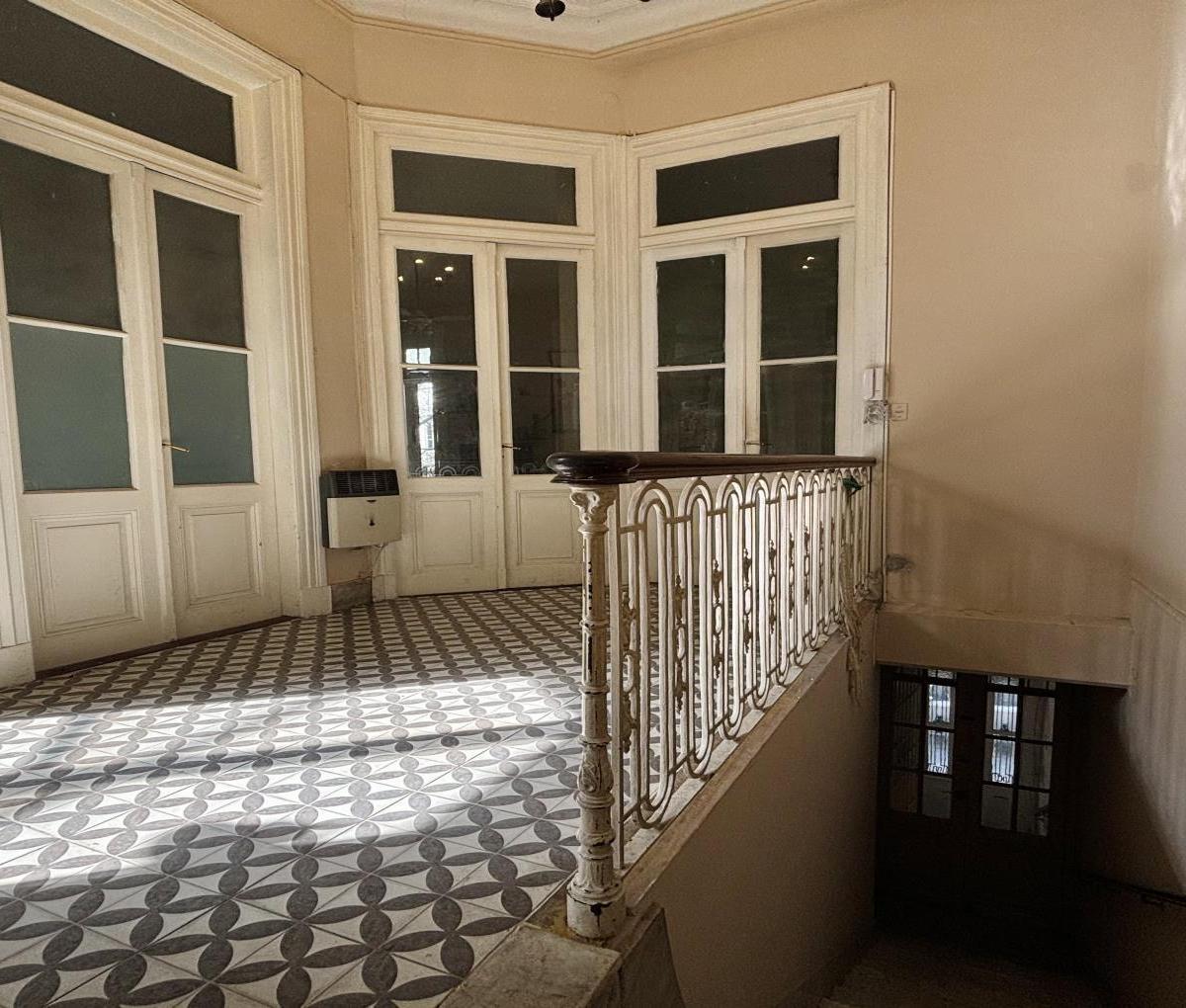 Depto. Tipo Casa de 6 Ambientes en Venta en Almagro 5