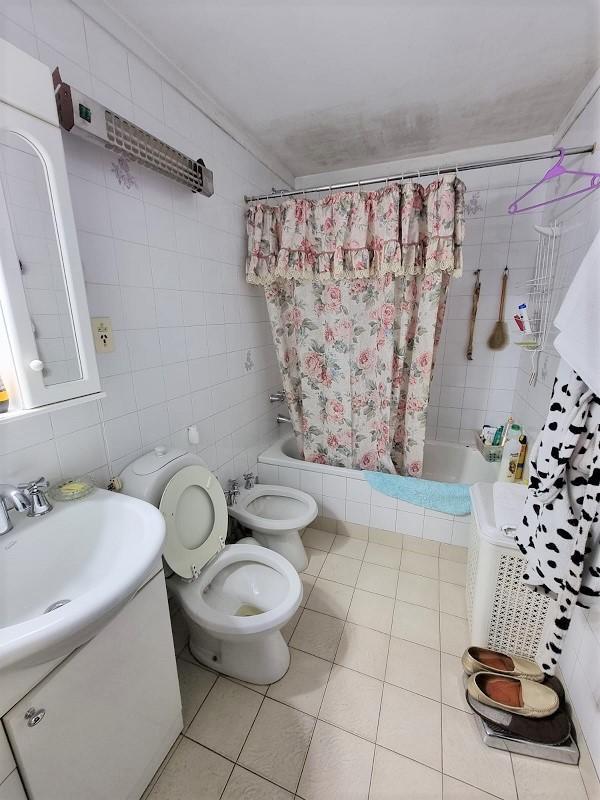 Casa de 5 Ambientes en Venta en Chacarita 4