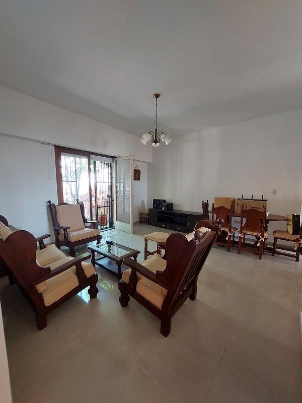 Depto. Tipo Casa de 3 Ambientes en Venta en Floresta 1