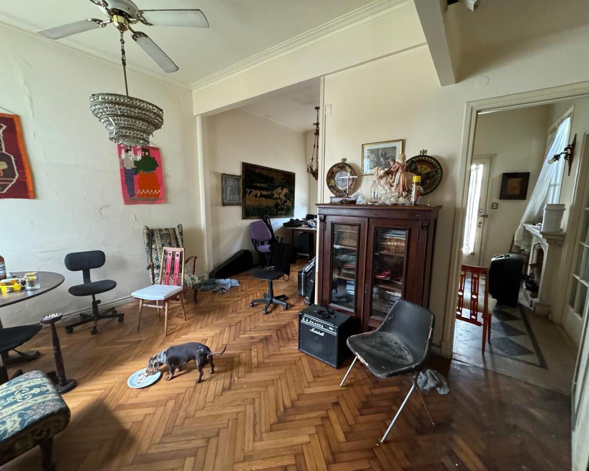 Casa de 5 Ambientes en Venta en Coghlan 4