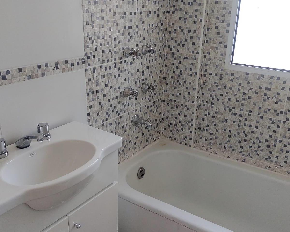 Departamento de 4 Ambientes en Venta en Almagro 5