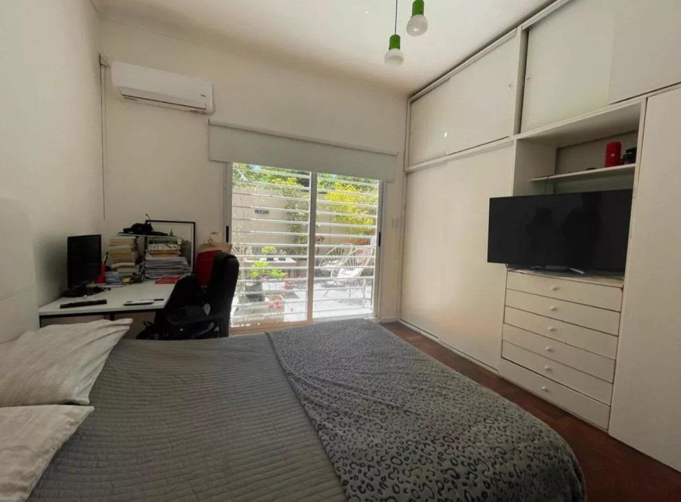 Depto. Tipo Casa de 3 Ambientes en Venta en Coghlan 5