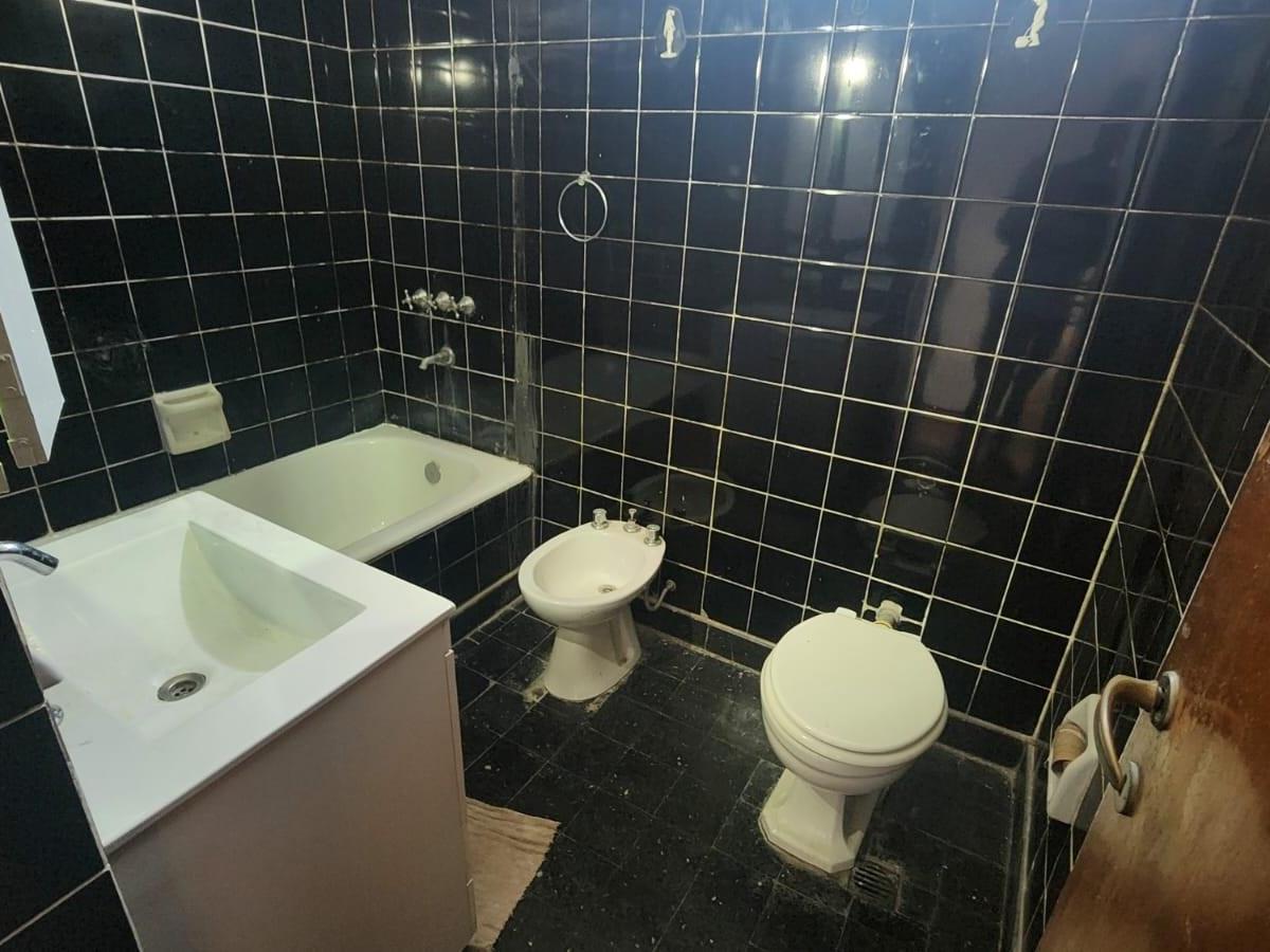 Foto de Departamento de 4 ambientes en Venta en Almagro, imagen 2