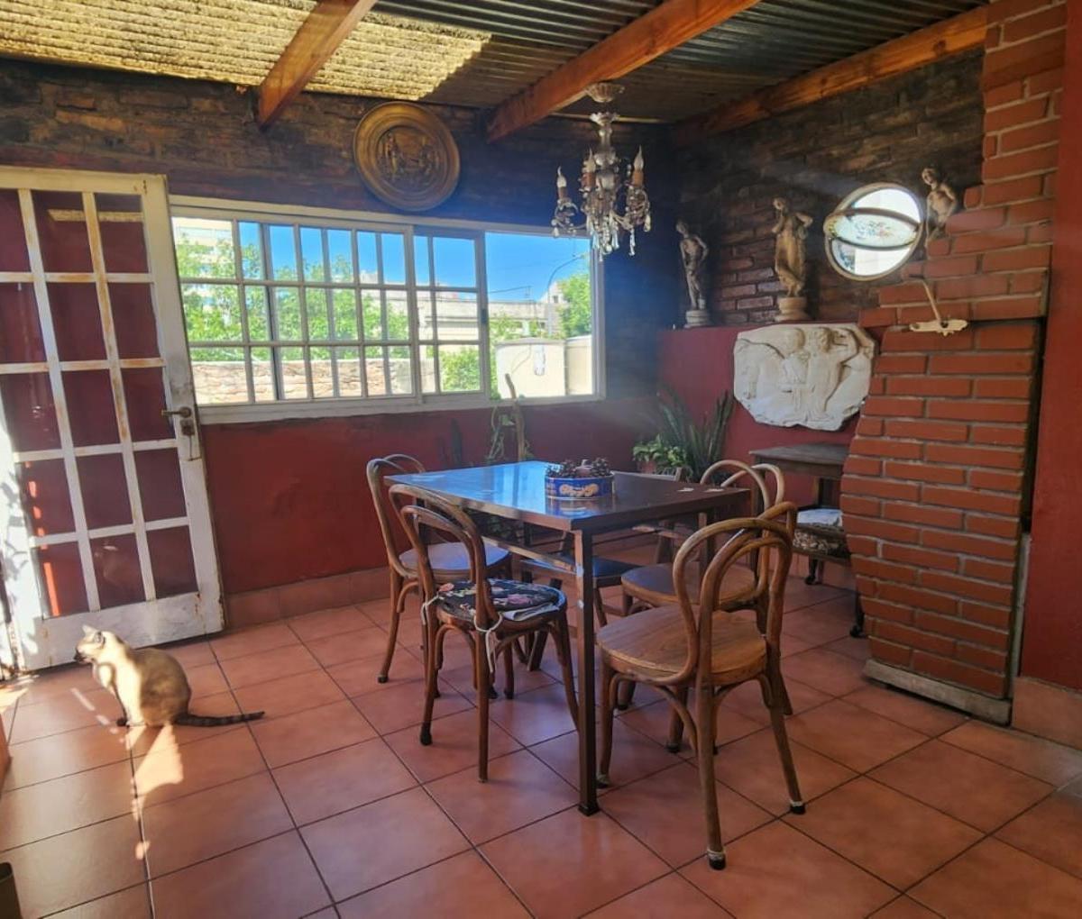 Depto. Tipo Casa de 5 Ambientes en Venta en Almagro 5
