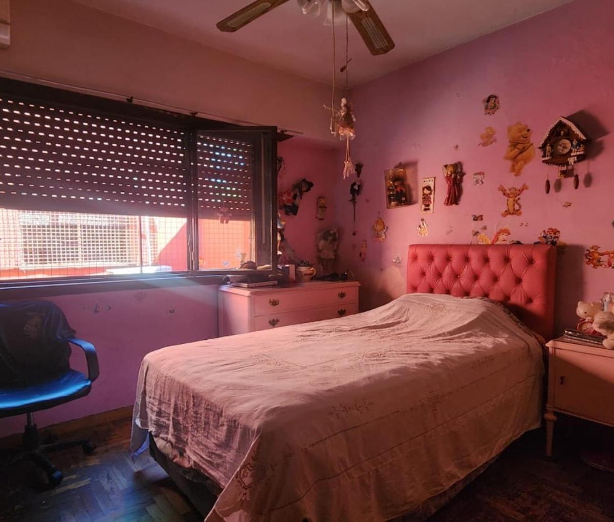 Depto. Tipo Casa de 5 Ambientes en Venta en Almagro 4