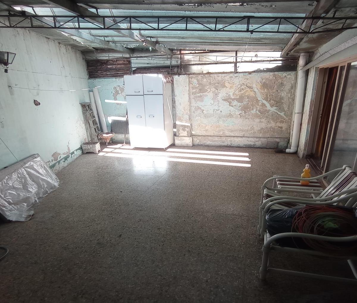 Depto. Tipo Casa de 5 Ambientes en Venta en Caballito 3