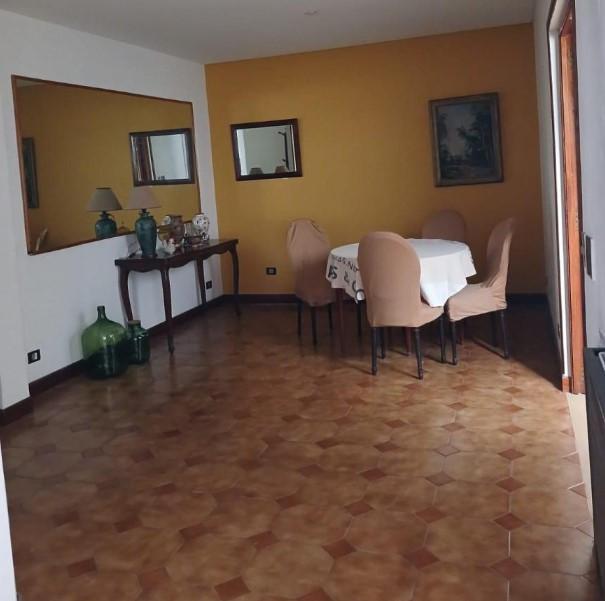 Depto. Tipo Casa de 7 Ambientes en Venta en Almagro 5