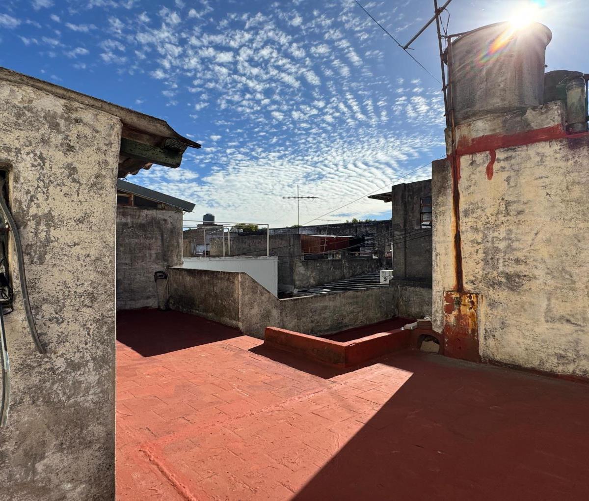 Depto. Tipo Casa de 3 Ambientes en Venta en Villa Gral. Mitre 3