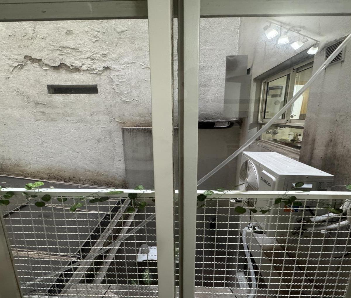 Foto de Departamento de 2 ambientes en Venta en Villa del parque, imagen 3