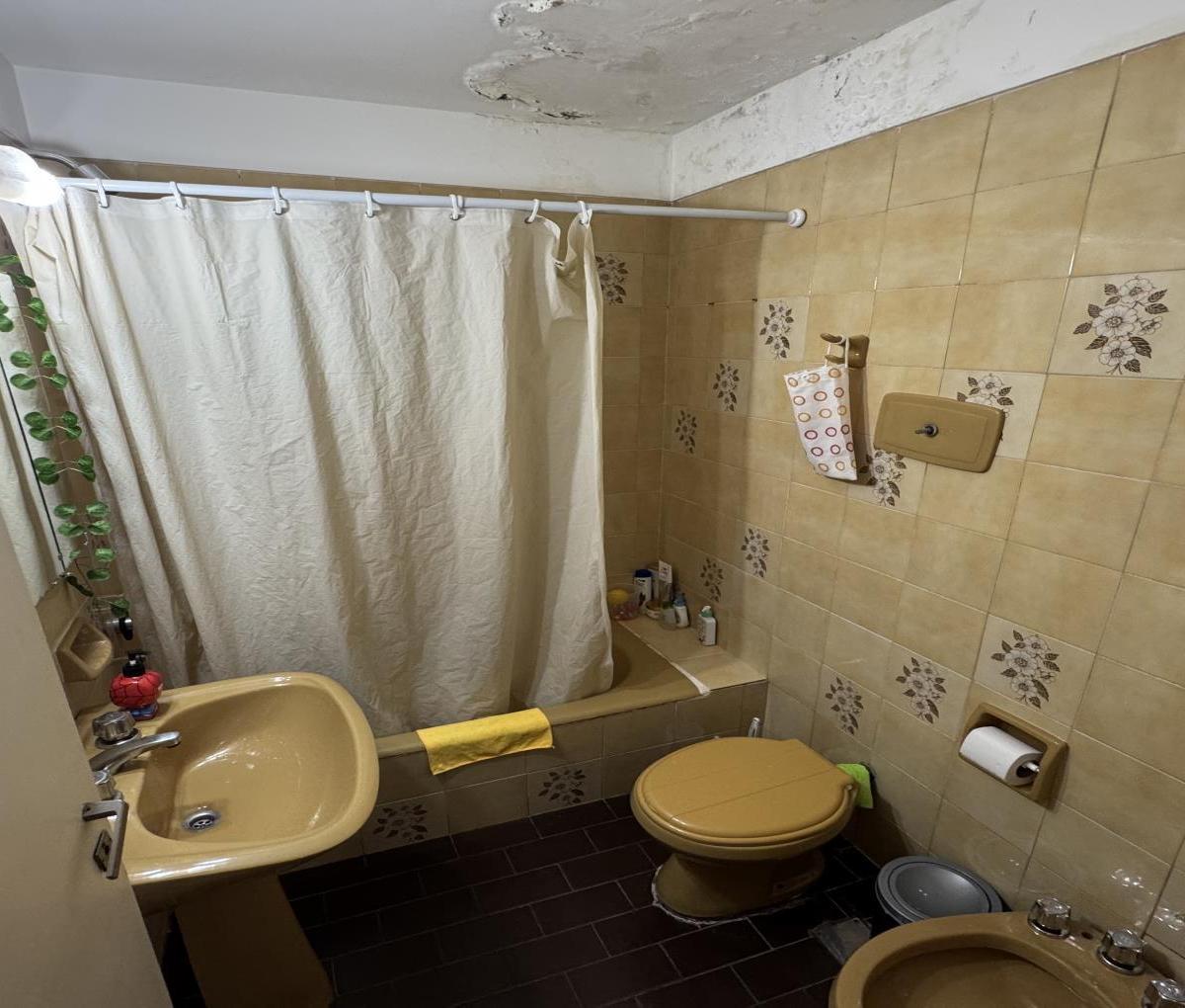 Foto de Departamento de 2 ambientes en Venta en Villa del parque, imagen 5