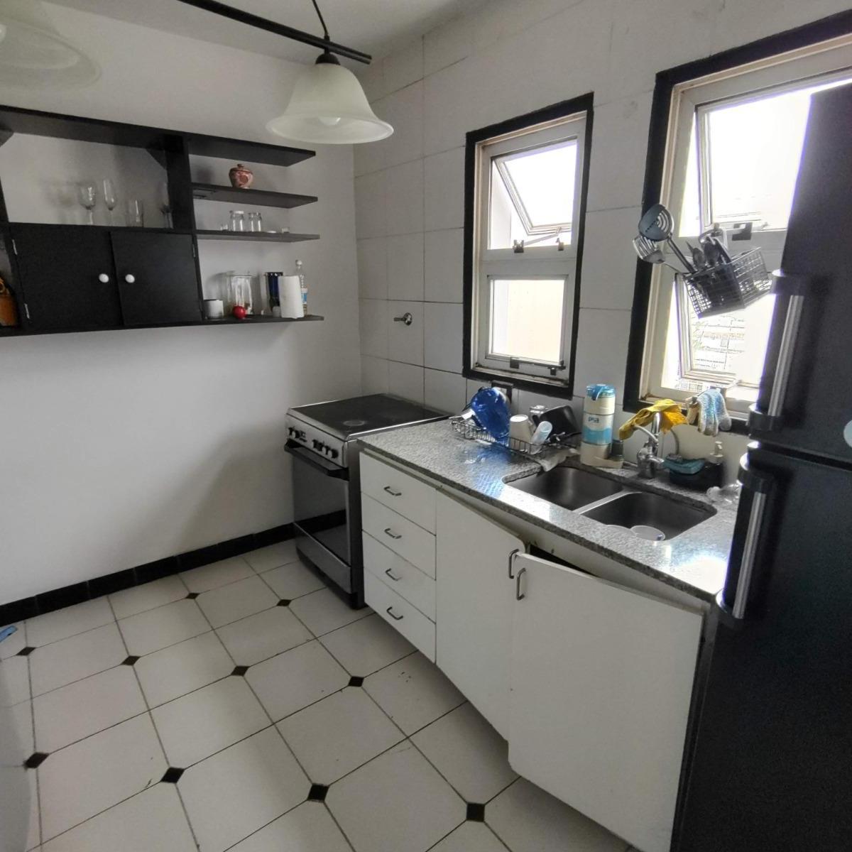 Foto de Departamento de 4 ambientes en Venta en Caballito, imagen 2