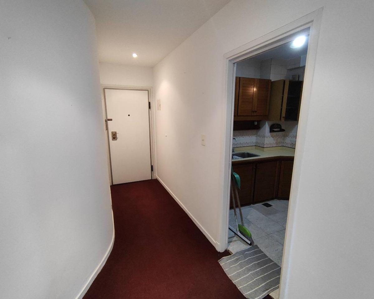 Foto de Departamento de 3 ambientes en Venta en Parque centenario, imagen 4
