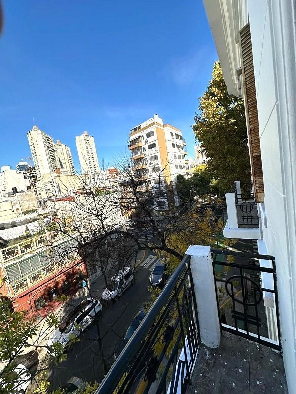 Casa de 8 Ambientes en Venta en Almagro 5
