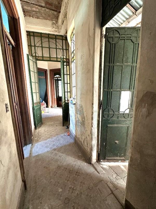 Casa de 8 Ambientes en Venta en Almagro 5
