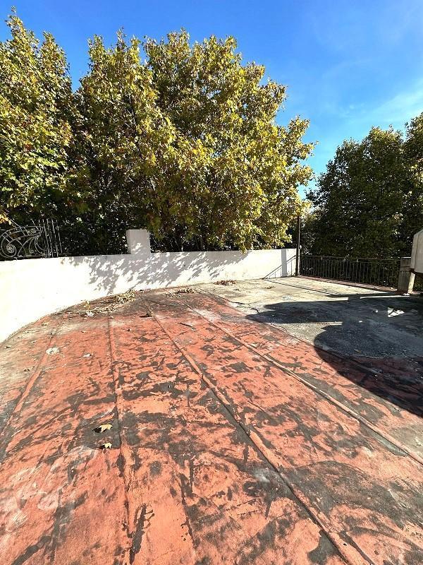Casa de 8 Ambientes en Venta en Almagro 3