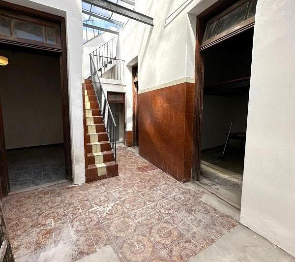 Depto.tipo casa de 5 ambientes en Alquiler en Almagro 1