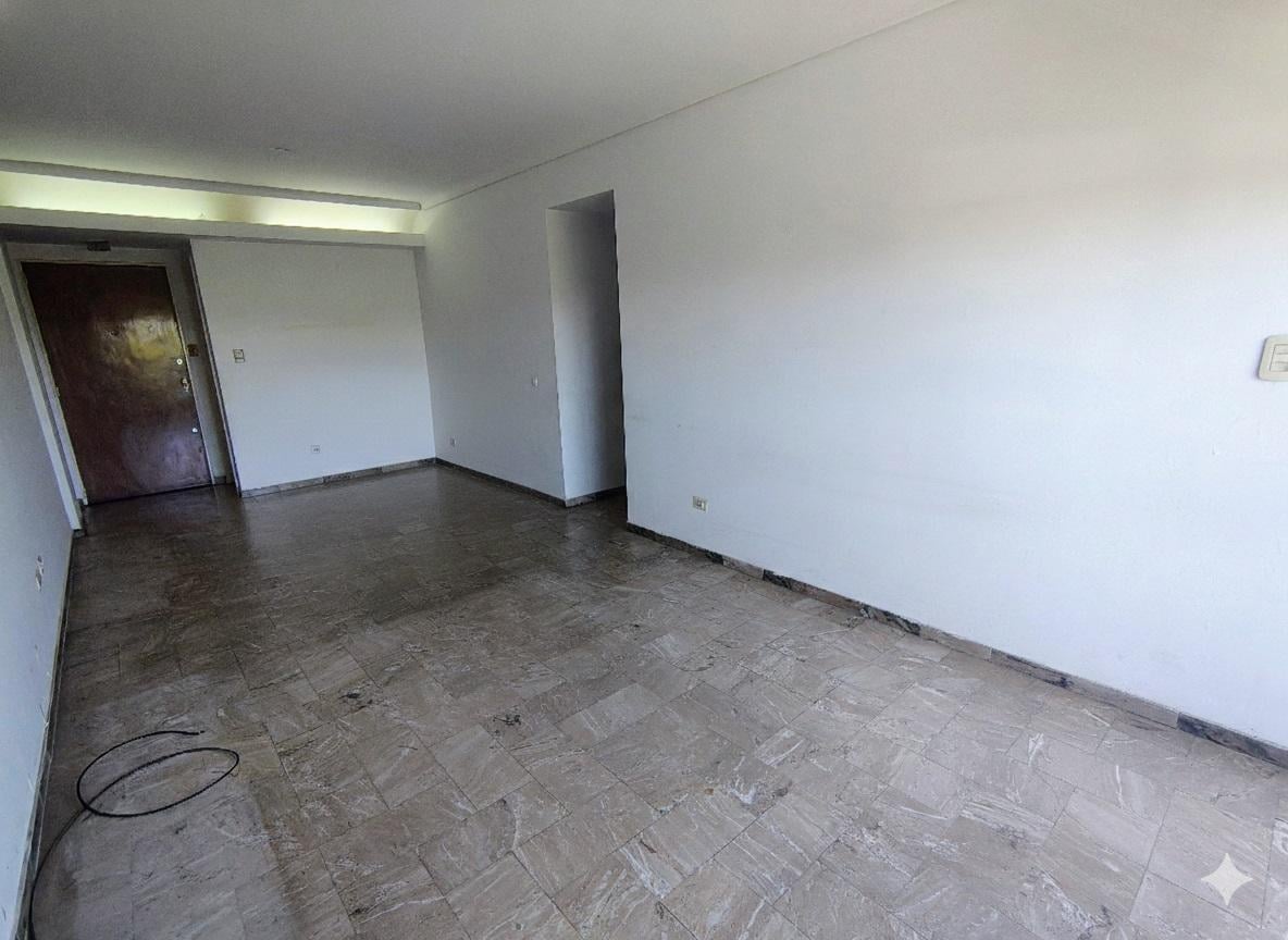 Foto de Departamento de 4 ambientes en Venta en Parque centenario, imagen 5